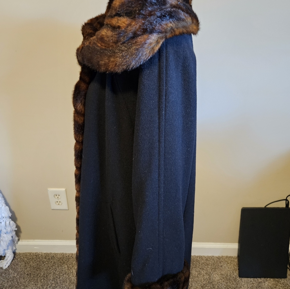 Vintage Bexleys Womens Wool Coat Faux Fur Trim. - Picture 14 of 16